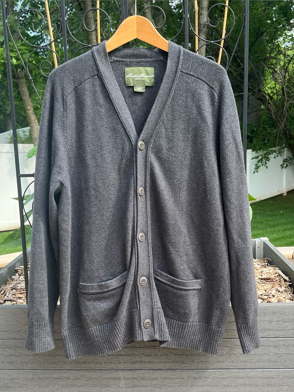 Eddie Bauer Men’s Gray Cotton Cashmere Blend Cardigan Sweater Size L Grandpacore